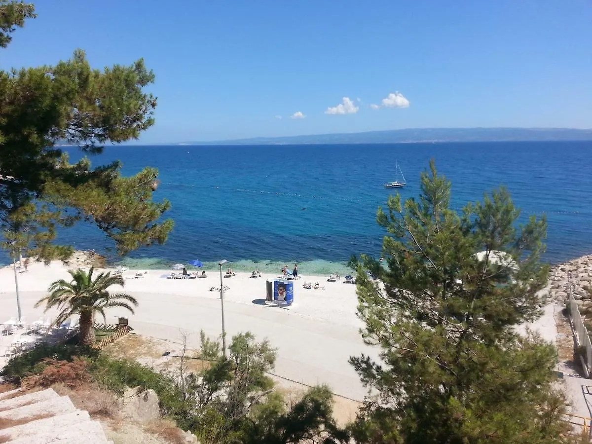 Near Beach Apartment Reno With Private Parking Σπλιτ 0*,  Κροατία