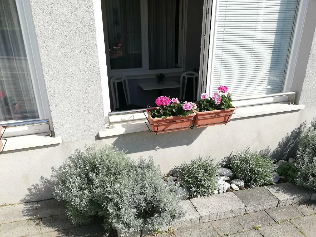 Near Beach Apartment Reno With Private Parking Σπλιτ 0*,  Κροατία